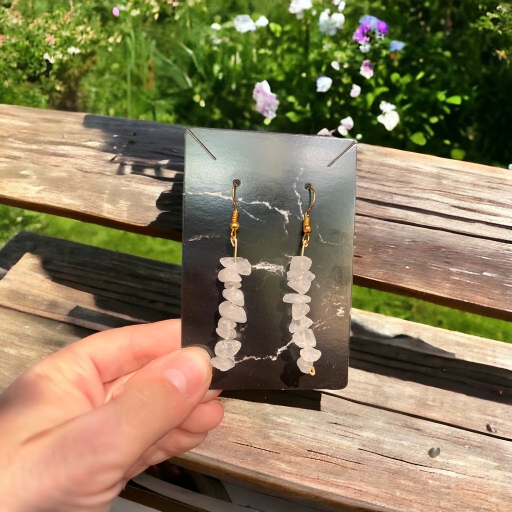 ✨BOUTIQUE✨ Crystal Dangle Earrings